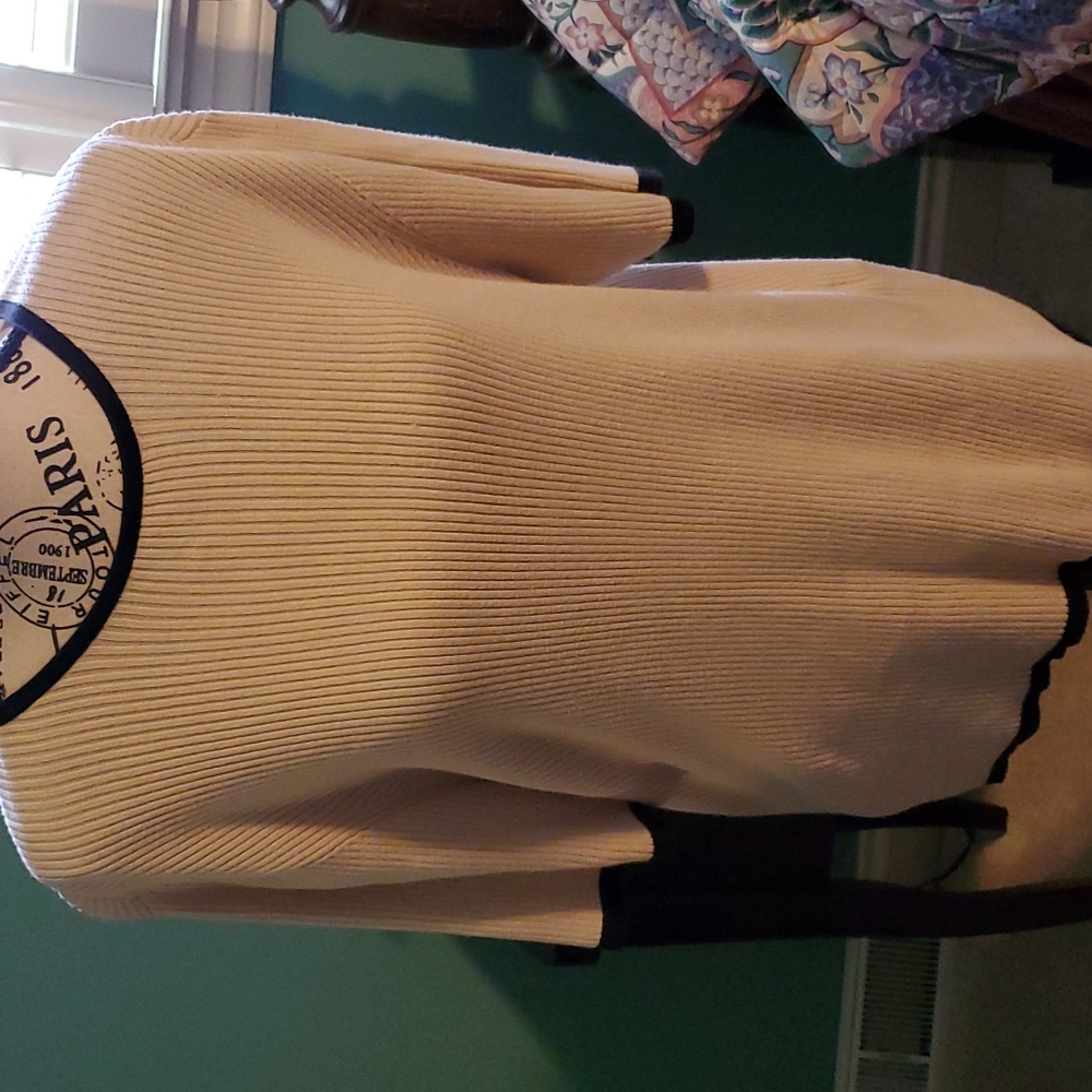 AUGUST MAX WOMAN SWEATER SZ XS